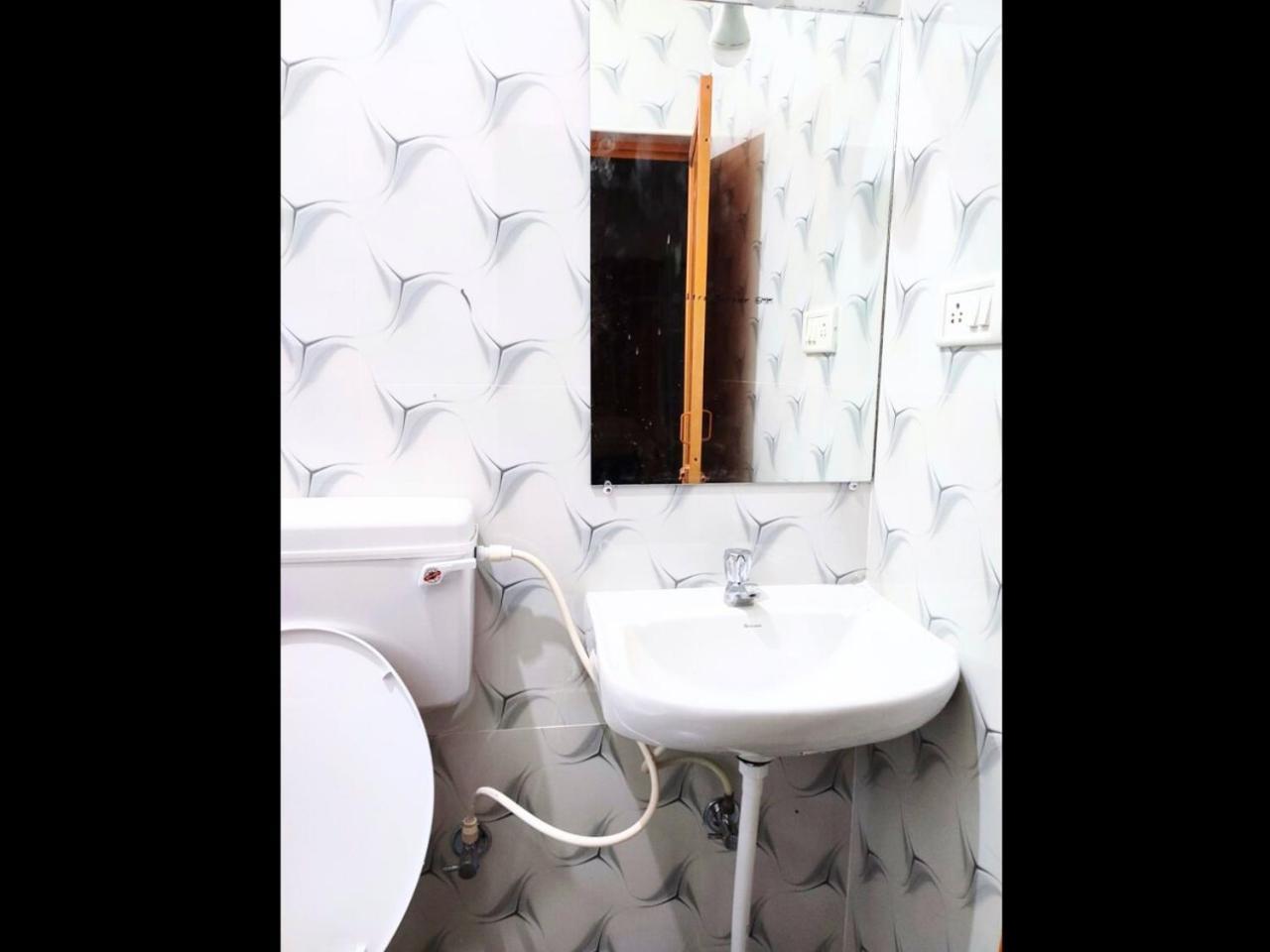 Golden Magnolia Homestay บังกาลอร์ ภายนอก รูปภาพ